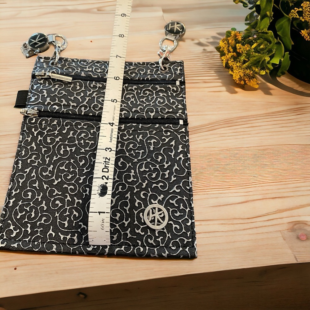 Hip Klips cell phone bag / wallet 2 tone gray/silver paisley bag. Hands Free - Picture 7 of 10